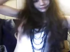 Plaukuotas 18 metų mergina su kreminis pussy apie kamerą