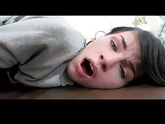 Mielas brunetka gauna gražus creampie bvr