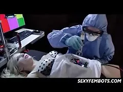 Moterų robotas pertvarkytas