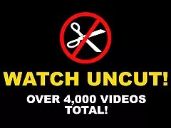 Brunetė pirštus ir žaislai jos plaukuota šiknius