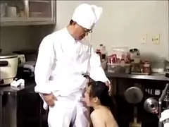 Kinų restorano virėjas fucks karšto milf padavėja