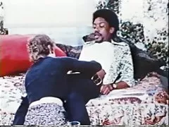 Trumpų plaukų Puma su black panther