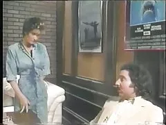 Trumpų plaukų balta forelock vs prodiuseris ir režisierius