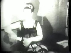 Seksualus Tumšmatis Moteriškas apatinis trikotažas vaidina su savo stora pūlingas dildo