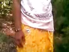 Desi tamilų kolegijos mergina smagiai su draugais